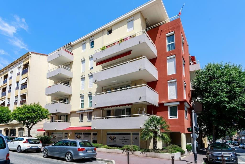 L'HIPPOCAMPE Résidence près de la mer 3 pièces, terrasse Antibes Extérieur photo